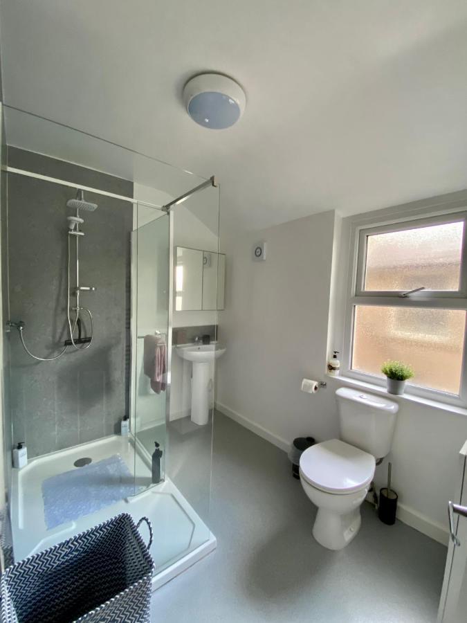 Eden Stay 5 Bedroom House Моркамб Екстериор снимка
